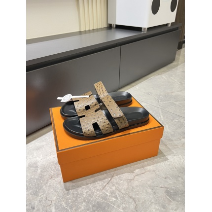 Hermes Slippers For Men in 211171