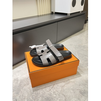 Hermes Slippers For Men in 211179