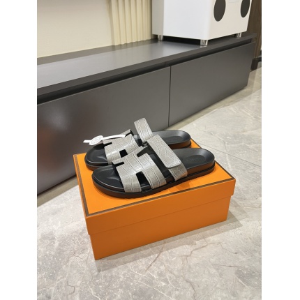 Hermes Slippers For Men in 211186