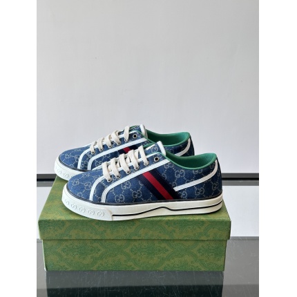 Gucci Casual Shoes For Men in 211221