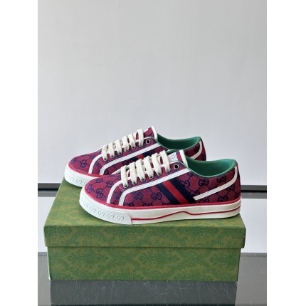 Gucci Casual Shoes For Men in 211222