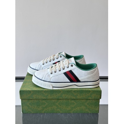 Gucci Casual Shoes For Men in 211224
