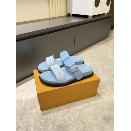 Louis Vuitton Slippers For Men in 211244
