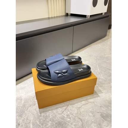Louis Vuitton Slippers For Men in 211269