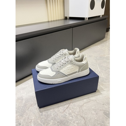 Dior Sneakers in 211299
