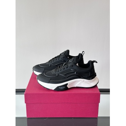 Valentino Sneakers For Men in 211332