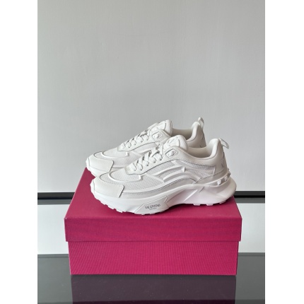Valentino Sneakers For Men in 211336