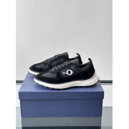 Dior Sneakers in 211341