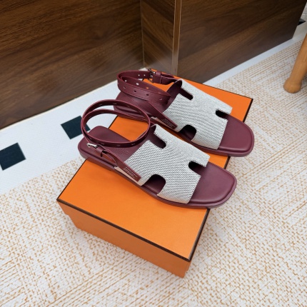 Hermes Slippers For Women in 211373