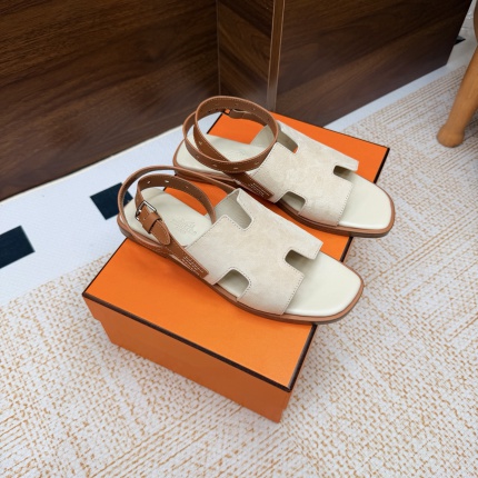 Hermes Slippers For Women in 211376
