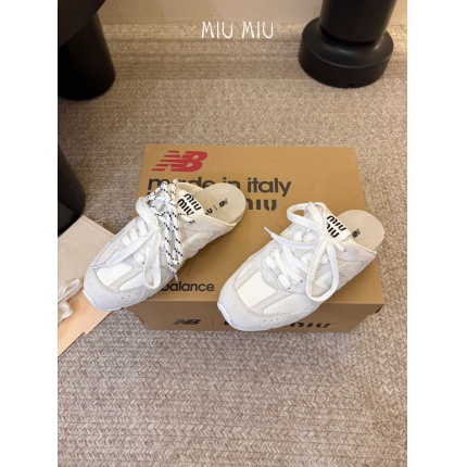 MiuMiu Sneakers For Women in 211437