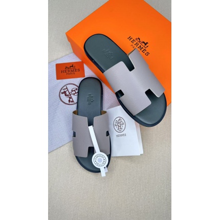 Hermes Slippers For Men in 211463