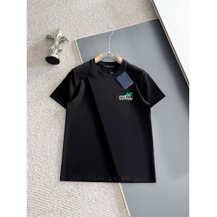 Louis Vuitton T-Shirts for Men in 211849