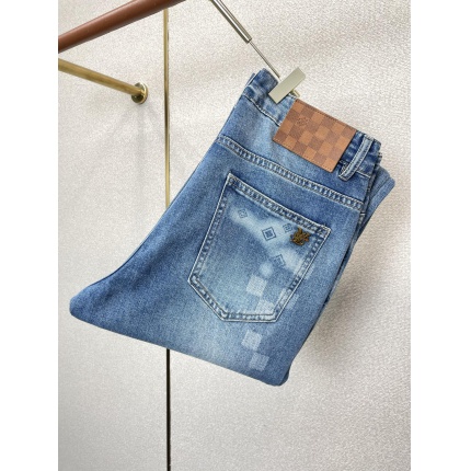 Louis Vuitton Jeans for Men in 211869