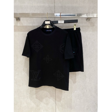 Louis Vuitton Short Tracksuits For Men in 211875