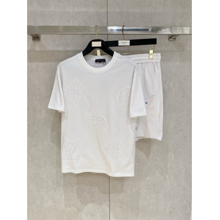 Louis Vuitton Short Tracksuits For Men in 211876