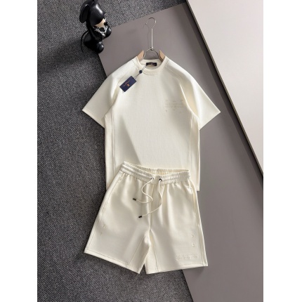 Louis Vuitton Short Tracksuits For Men in 211891