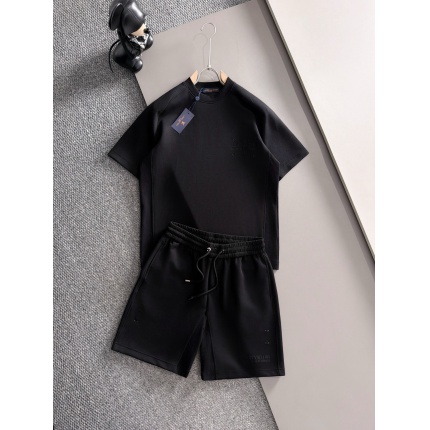 Louis Vuitton Short Tracksuits For Men in 211892