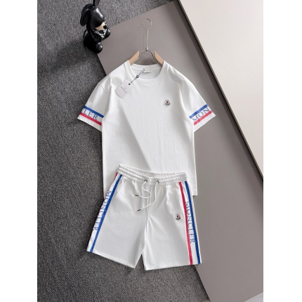 Moncler Short Tracksuits For Men in 211903