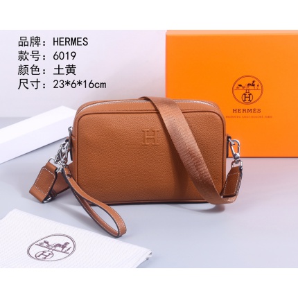 New Arrivals Hermes AAA quality Crossbody Bags for Men in 211937