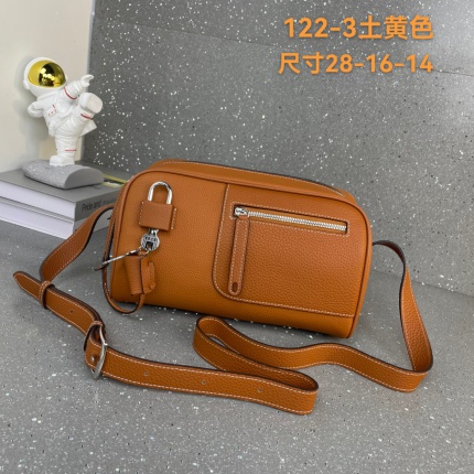New Arrivals Hermes AAA quality Crossbody bags for Men in 211970