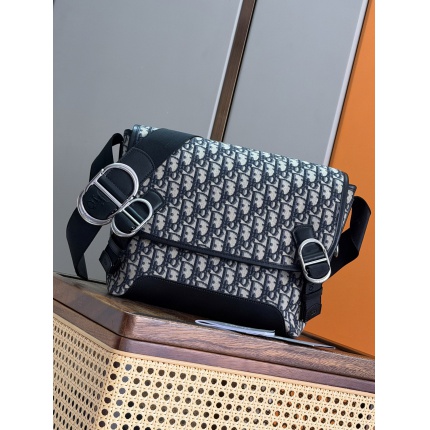 New Dior AAA-quality women's small crossbody bag in 211996