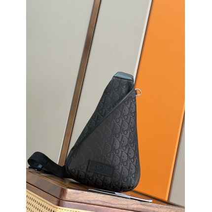 New Dior AAA Quality Men's Zipper Shoulder Bag in 212002