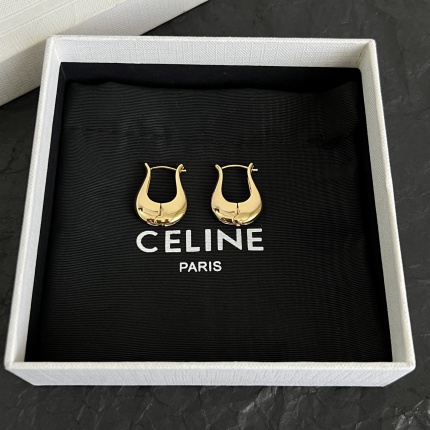 New Arrivals Celine Earrings in 212040