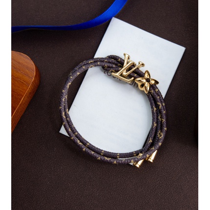 Louis Vuitton Bracelets in 212055