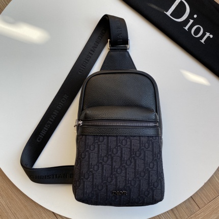 New Dior AAA-Class Men's Shoulder Bag in 212069