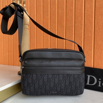 New Dior AAA-level men's crossbody bag in 212099