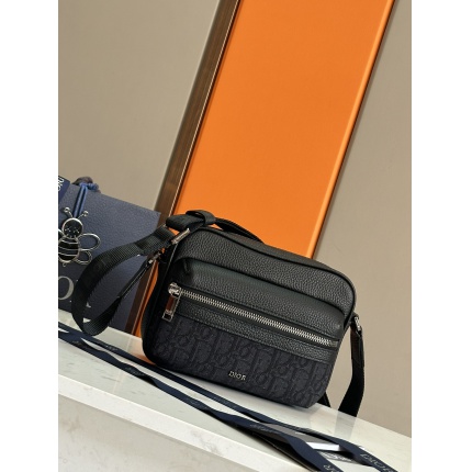 New Dior AAA-level men's crossbody bag in 212123