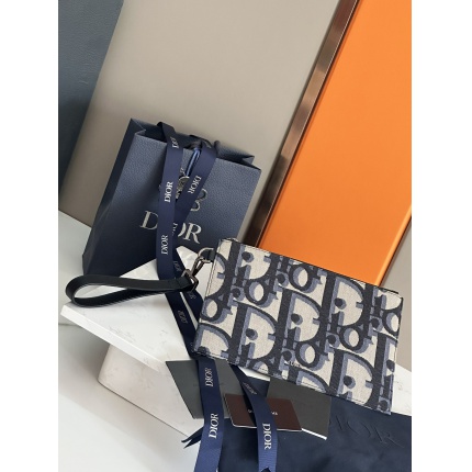 New Dior elegant and simple handbag in 212135