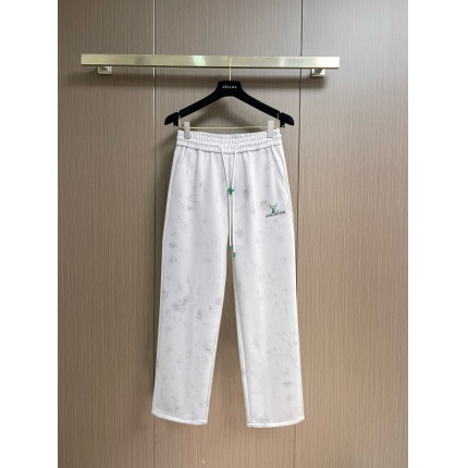 Louis Vuitton Pants for Men in 212147