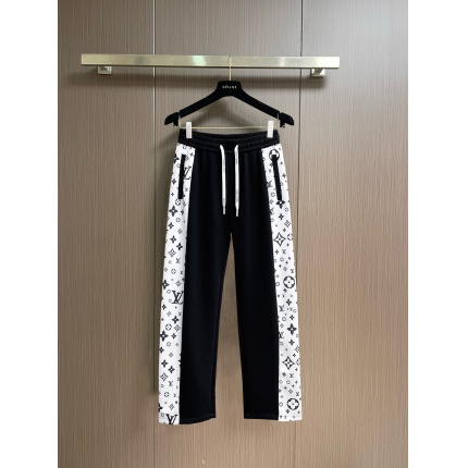 Louis Vuitton Pants for Men in 212148