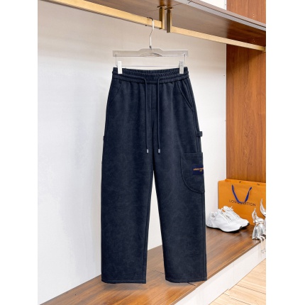 Louis Vuitton Pants for Men in 212156