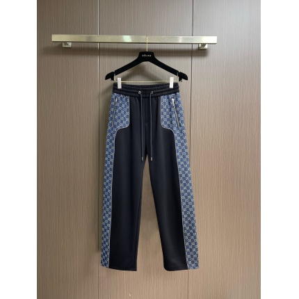 New Arrivals Gucci Pants For Men in 212157