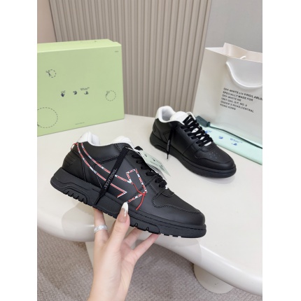 Nike OFF-White Sneakers in 212192