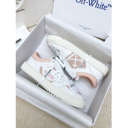 Nike OFF-White Sneakers in 212199