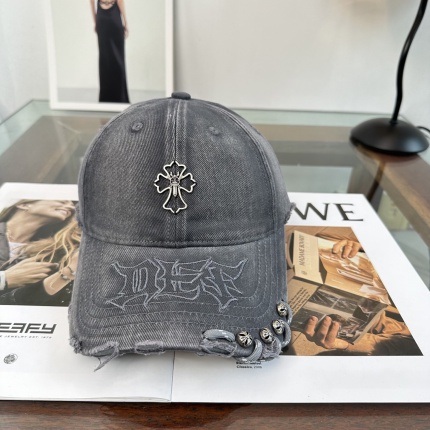 Chrome Hearts Caps in 212336