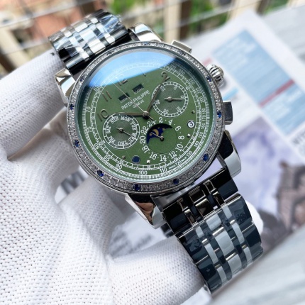 Patek Philippe high-quality mechanical wristwatch in 212424