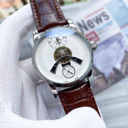 Patek Philippe high-quality mechanical wristwatch in 212431