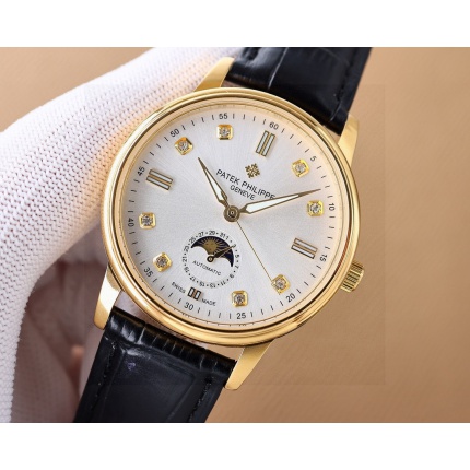 Patek Philippe high-quality exquisite wristwatch in 212440