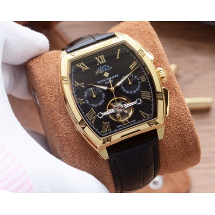 Patek Philippe high-quality mechanical wristwatch in 212444