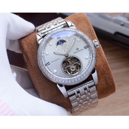 Patek Philippe high-quality mechanical wristwatch in 212456