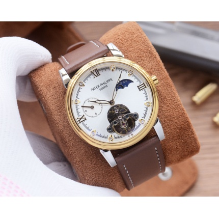 Patek Philippe high-quality mechanical wristwatch in 212468