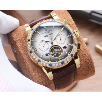 Patek Philippe high-quality mechanical wristwatch in 212473