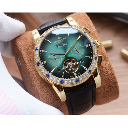Patek Philippe high-quality mechanical wristwatch in 212474