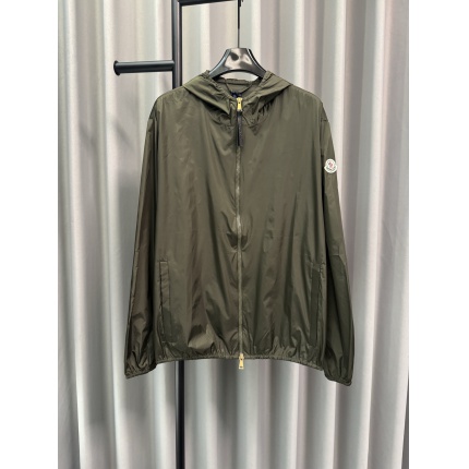 Moncle Thin Jackets For Men in 212614