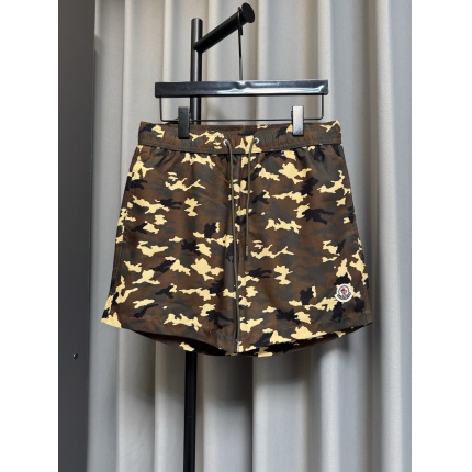 Moncler Shorts For Men in 212617